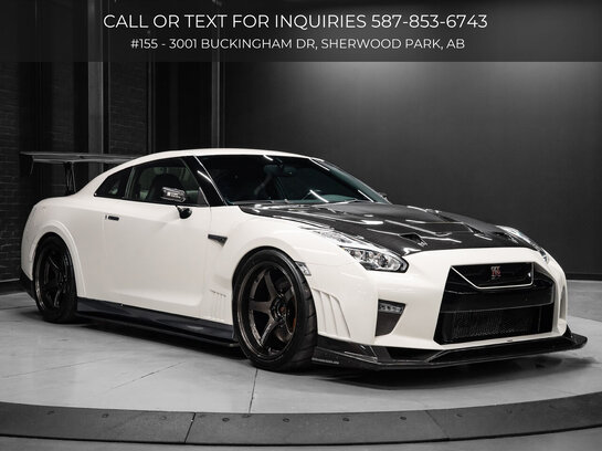2017 Nissan GT-R 2017 White