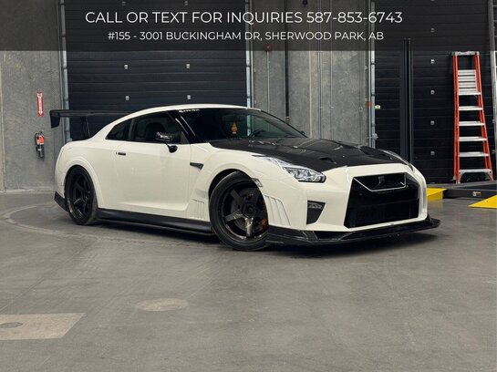 2017 Nissan GT-R 2017 White