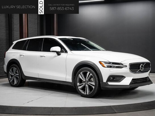 2022 Volvo V60 Cross Country 2022 White